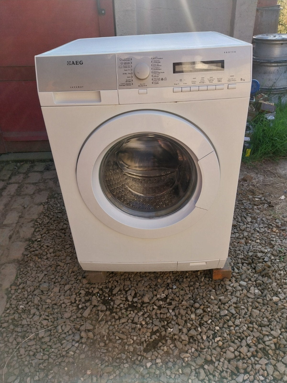Machine à laver  aeg 1600t min de 8kg