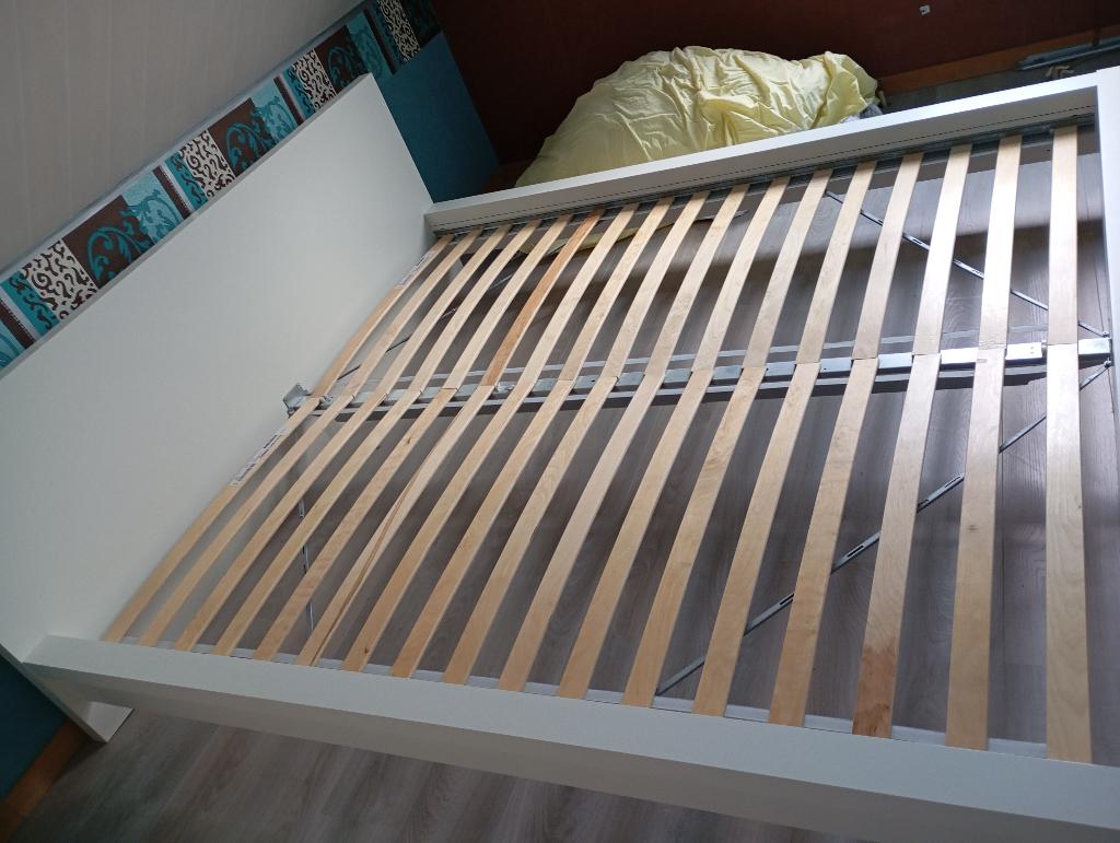 Lit 180/200, deux  sommiers Ikéa 90/200, un matelas 90/200, Maison & Meubles, Queen size, Comme neuf, Enlèvement, Classique
