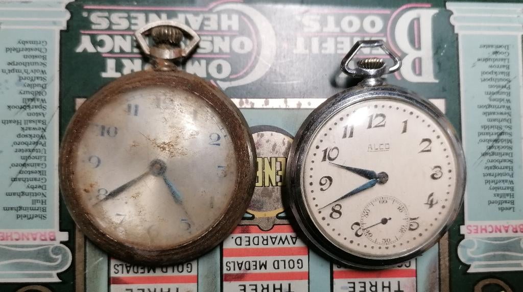 Antieke zakhorloges, Handtassen en Accessoires, Horloges | Antiek, Zakhorloge, Overige merken, Overige materialen, 1930 tot 1960