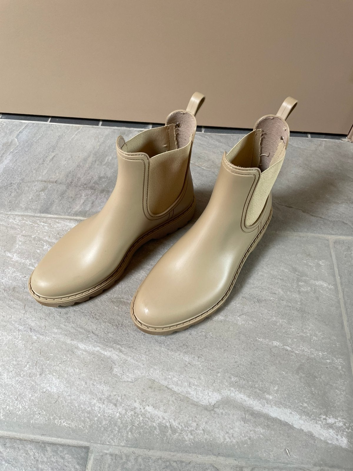 Enkel botjes, Ophalen, Zo goed als nieuw, Beige