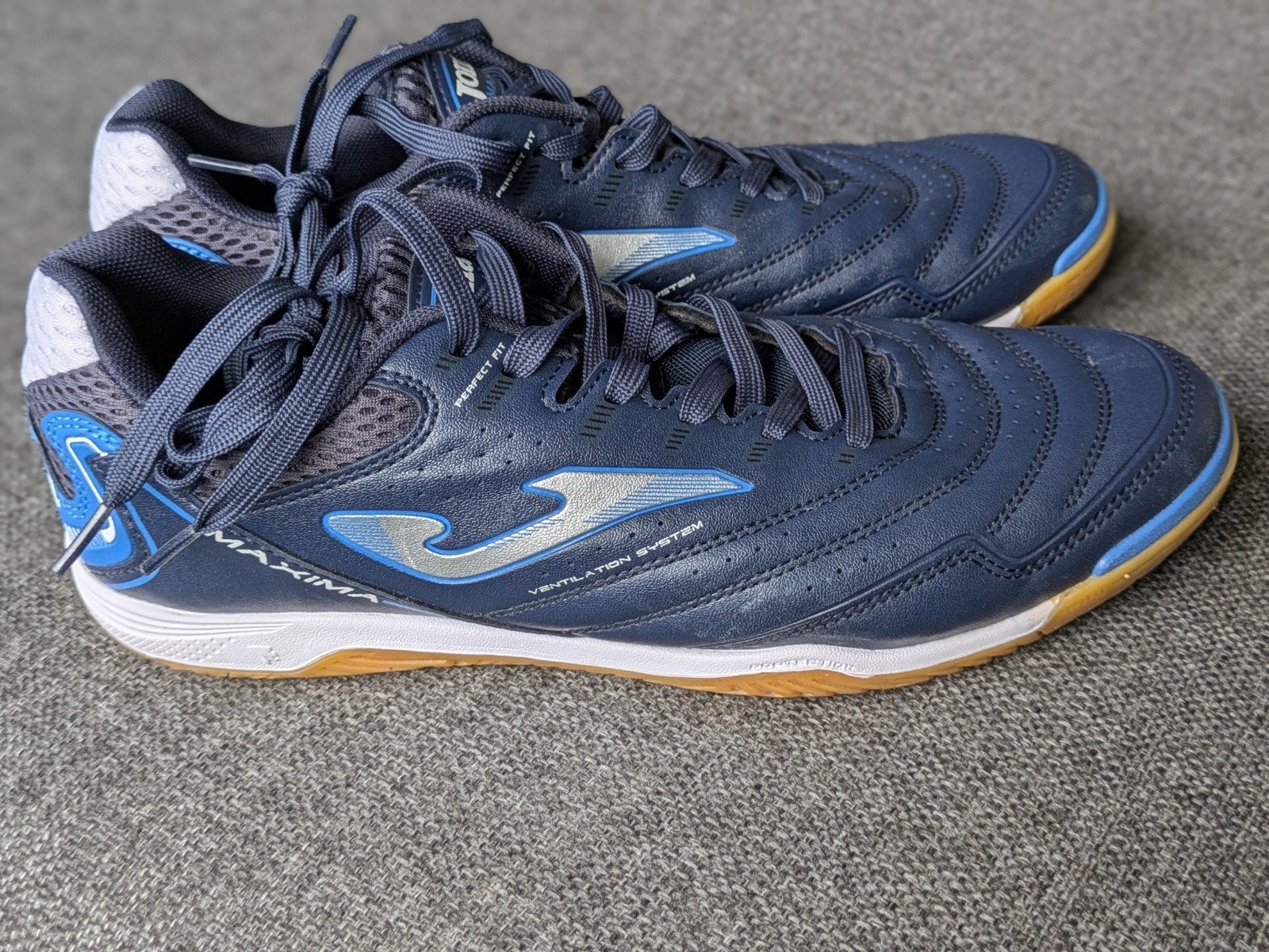 zaalvoetbalschoenen Joma maat 42,5, Ophalen