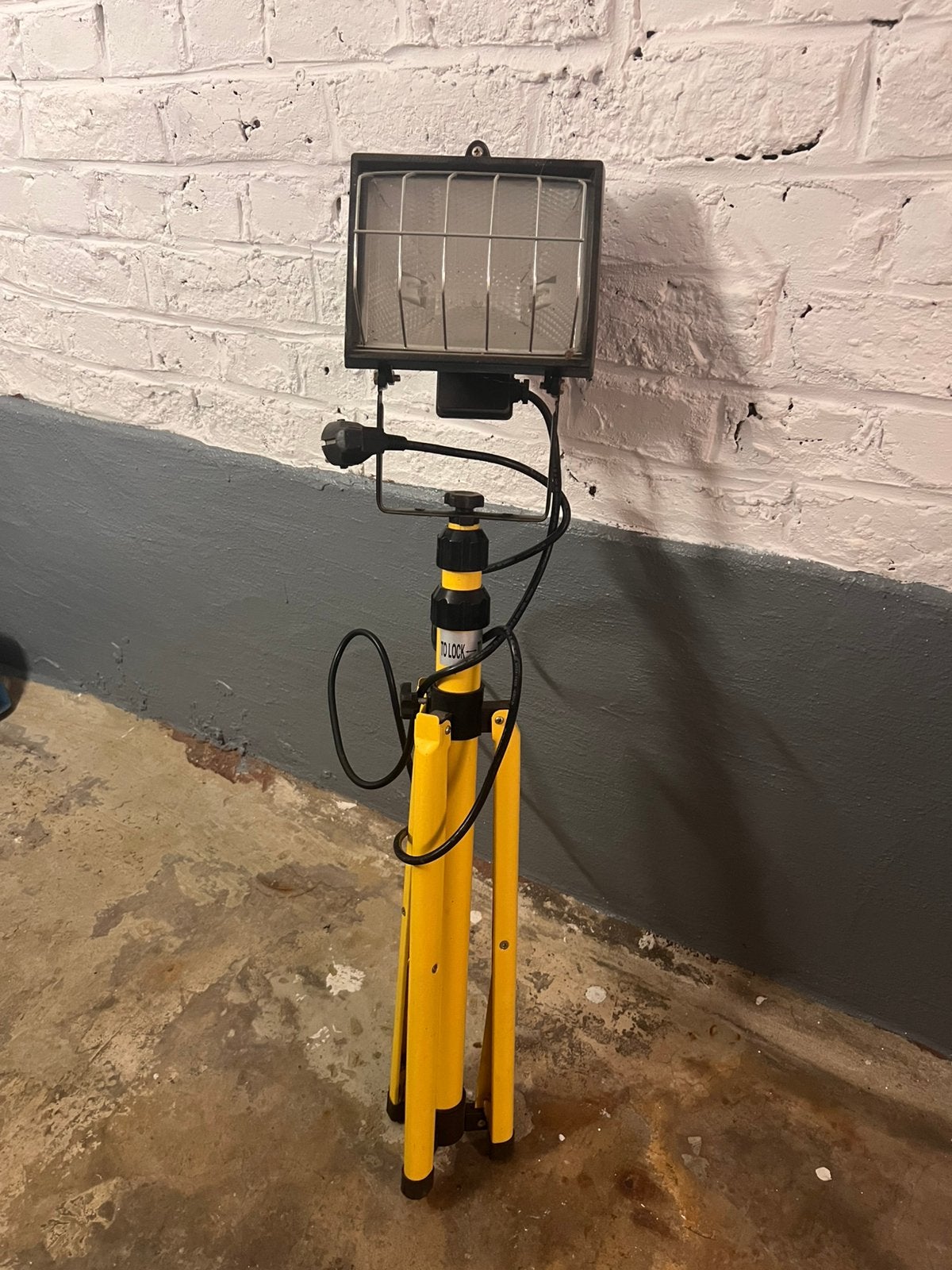 Lampe de travaux sur pieds télescopique, Enlèvement, Comme neuf, Lampe