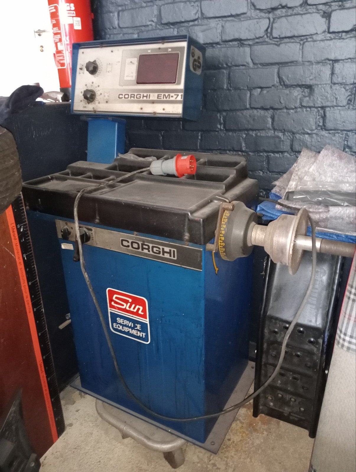 Banden balanceermachine Corghi EM-71, Ophalen