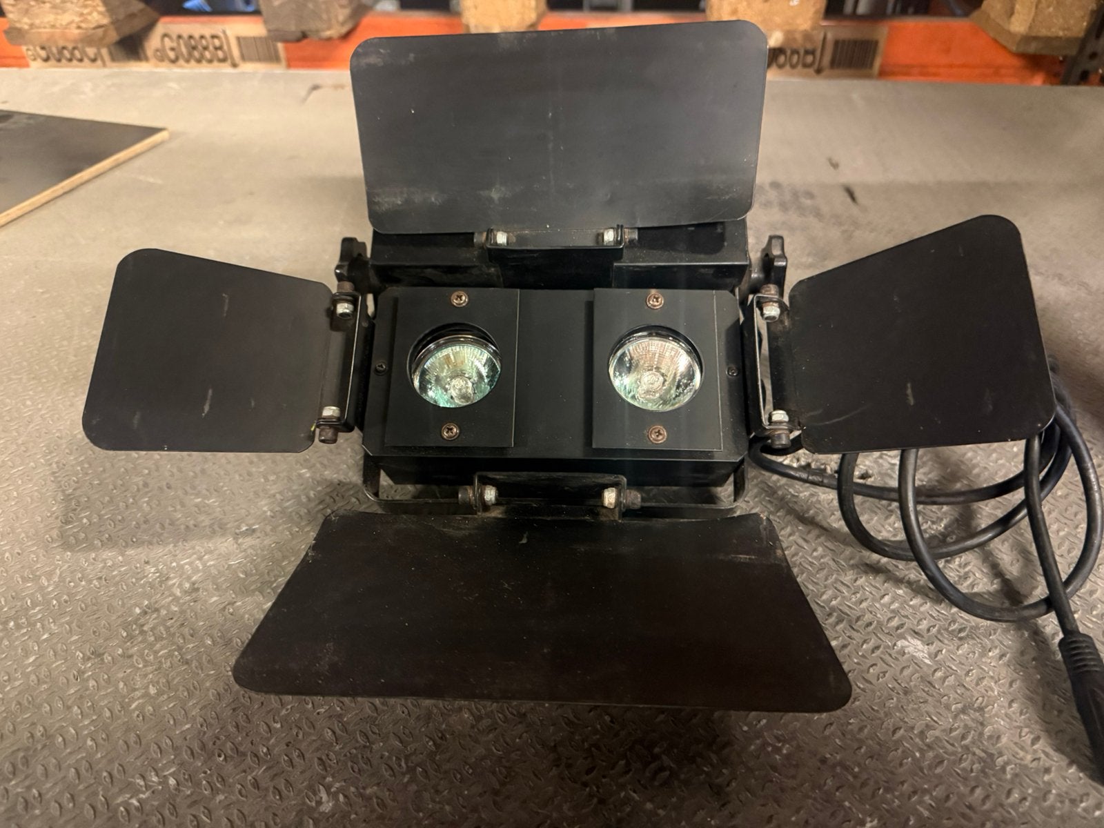 24x 2 lite blinders (cat eye), Ophalen, Zo goed als nieuw
