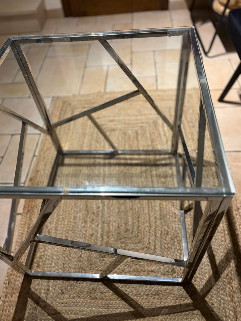 Zilveren metaal bijzet tafel Met glazen plaat, Huis en Inrichting, Ophalen, Zo goed als nieuw, Metaal