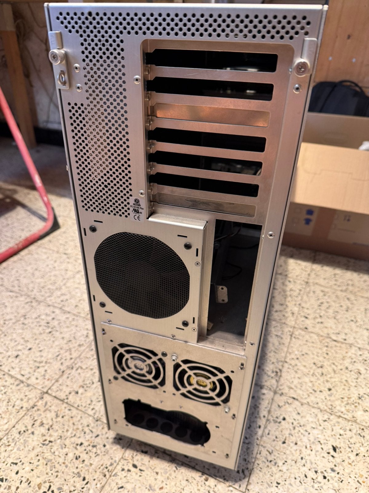 Boitier Server, Computers en Software, Ophalen, Gebruikt