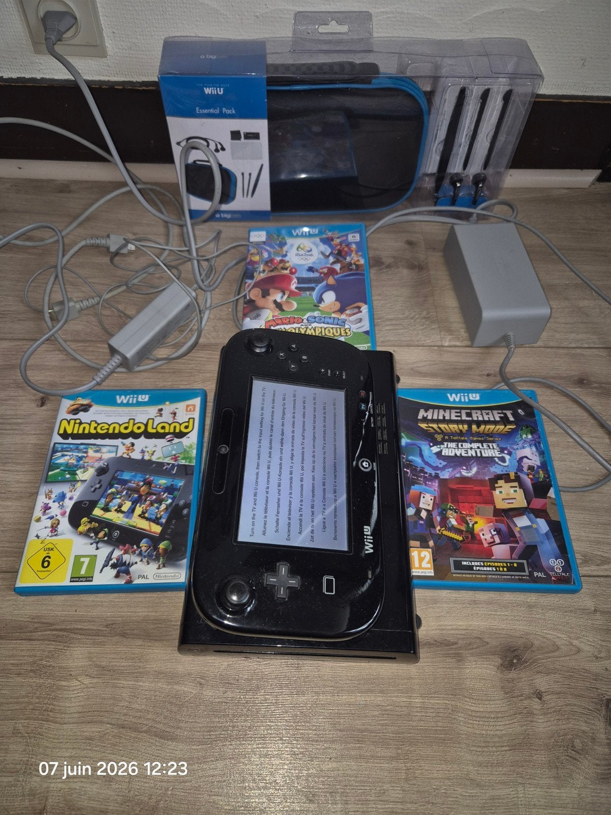 Wii U-console + games + nieuwe beschermhoes, Games en Spelcomputers, Spelcomputers | Nintendo Wii U, Ophalen of Verzenden