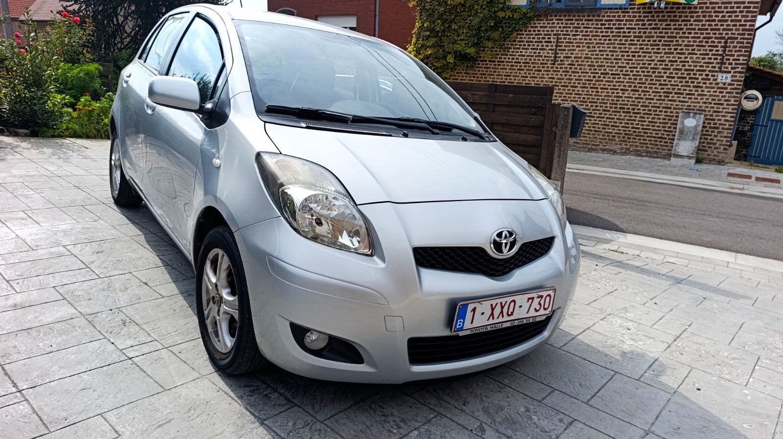 Toyota Yaris 1.3 Essence 2014.clim 44000km CtokCarPass c, Autos, Argent ou Gris, Achat, Entreprise, Boîte manuelle