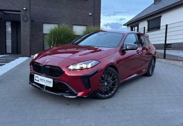 BMW 116i M Performance Parts –LIMITÉE, CARBONE, BAQUETS, Autos, Cuir et Alcantara, Achat, Euro 6, Entreprise