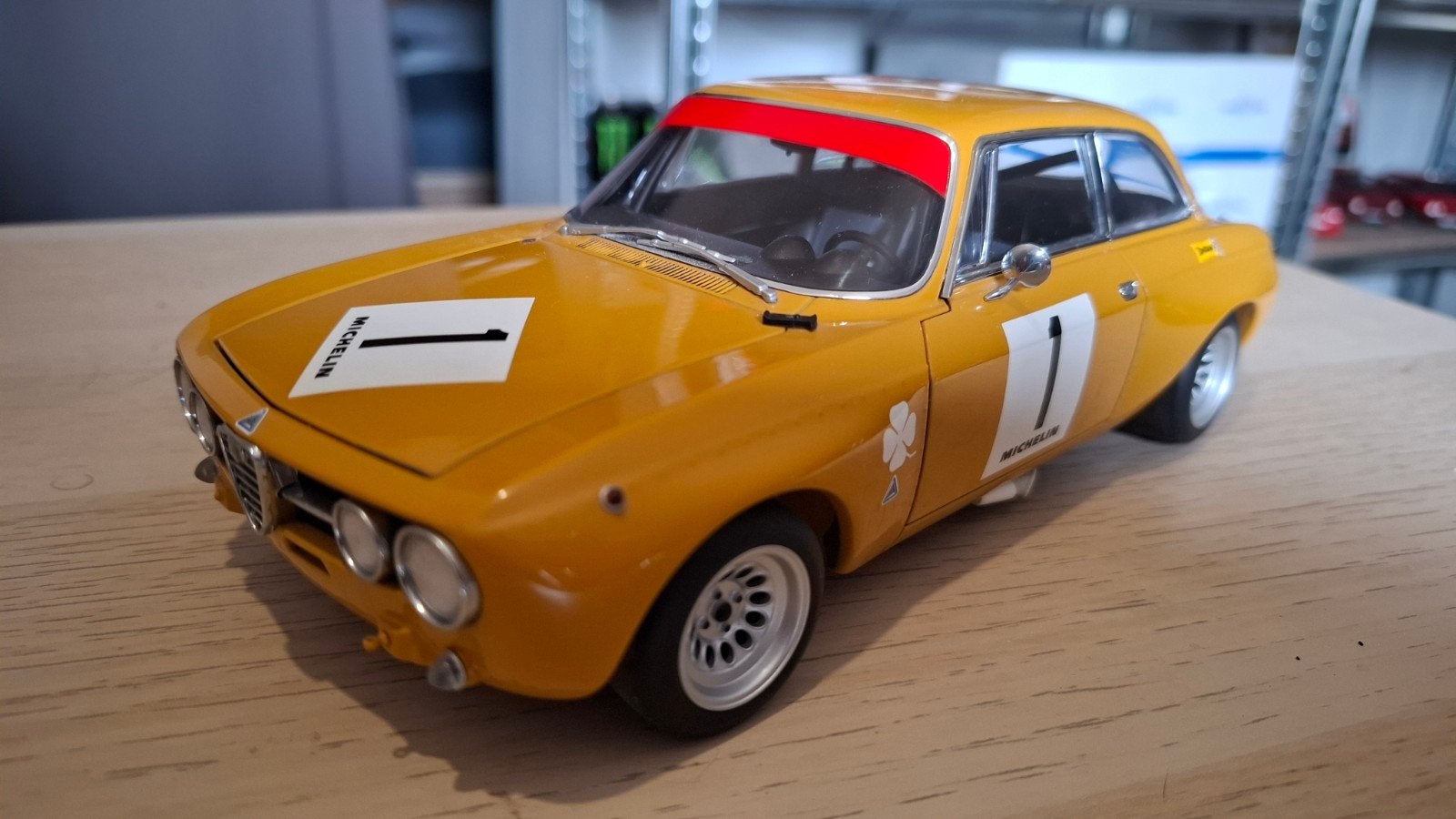 voiture miniature 1 18, Ophalen of Verzenden, Zo goed als nieuw, Auto, Autoart