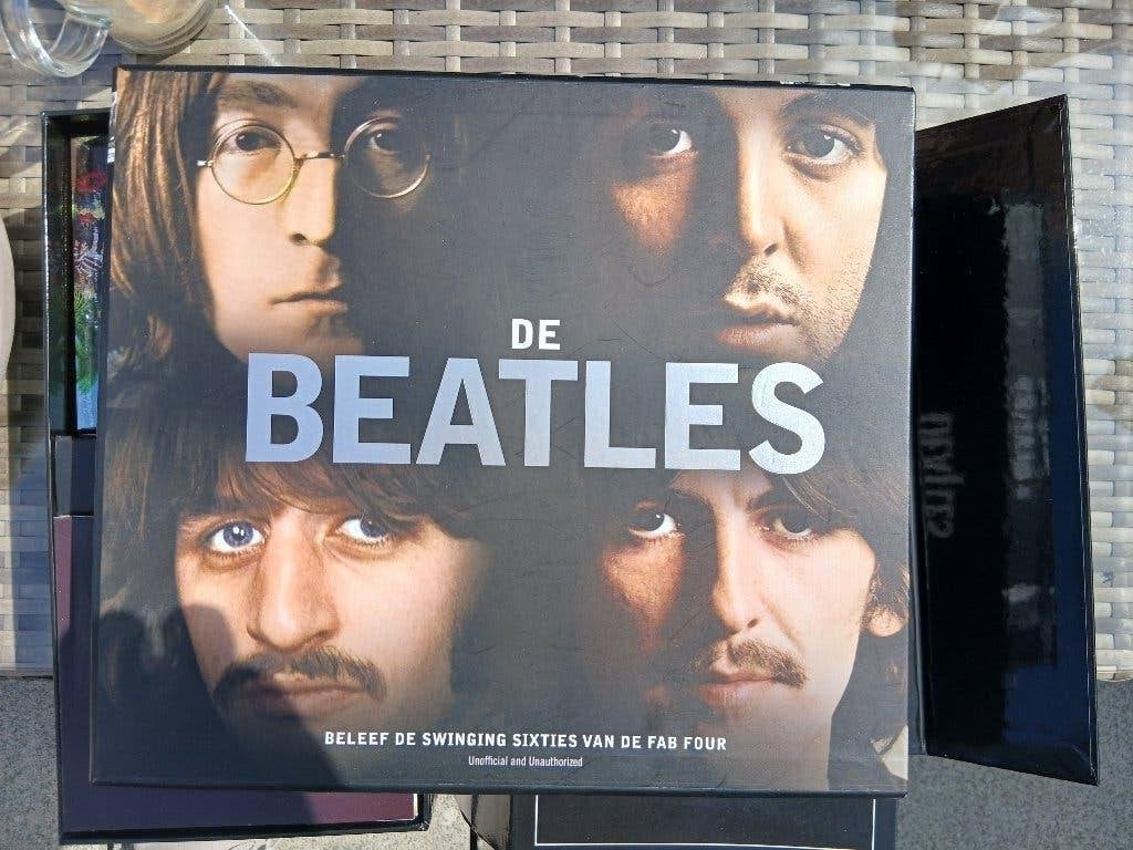 cd en boek, Cd's en Dvd's, Ophalen, Zo goed als nieuw, Wereldmuziek