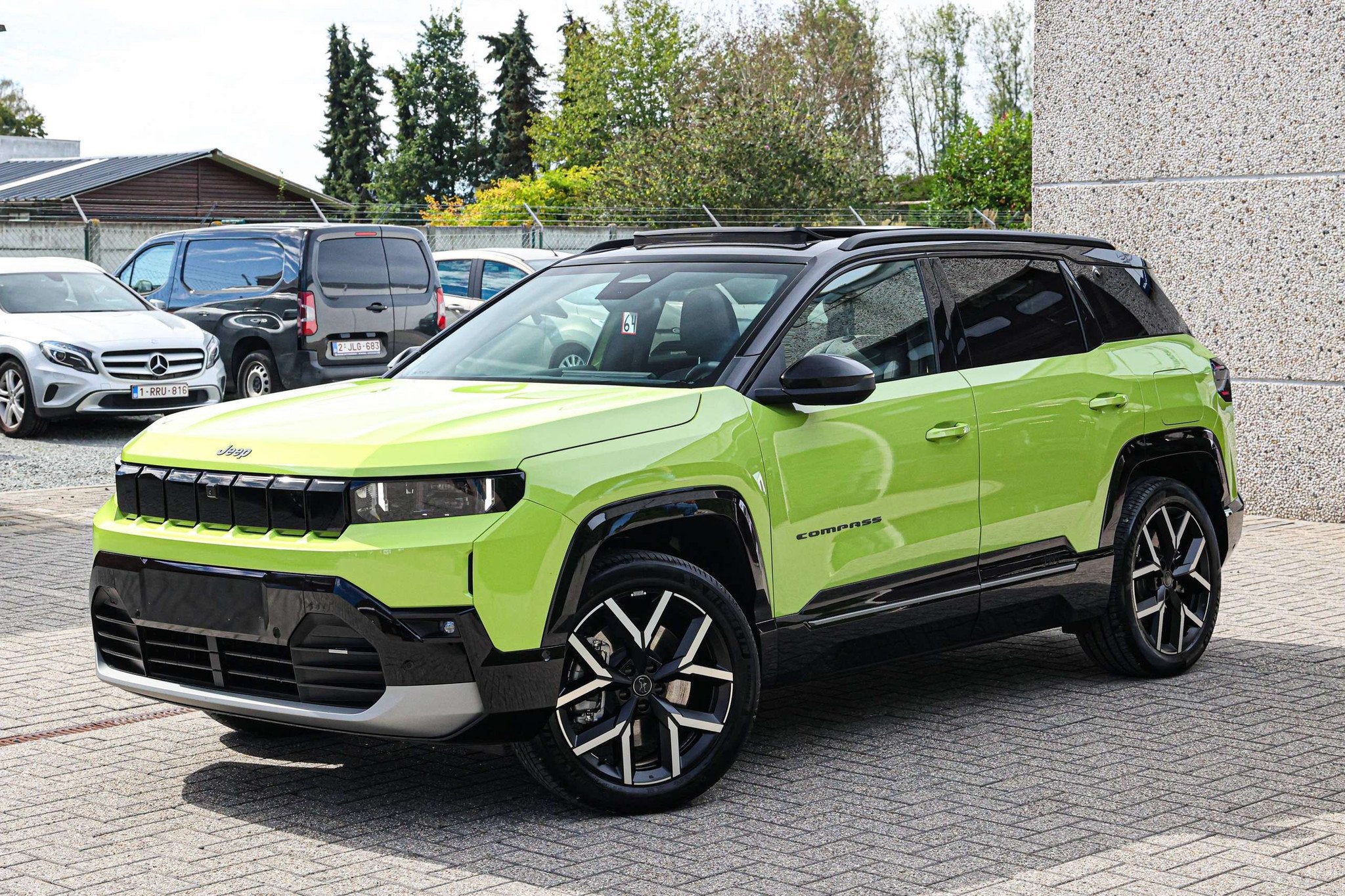 Jeep Compass FIRST-EDITION-UITVOERING*PANORAMISH-DAK*360CA, Auto's, Gebruikt, Zwart, 213 pk, 157 kW