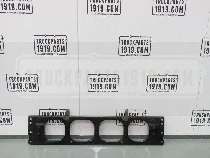 Volvo Body & Chassis Parts Dwarsligger voorzijde Volvo, Ophalen, Gebruikt