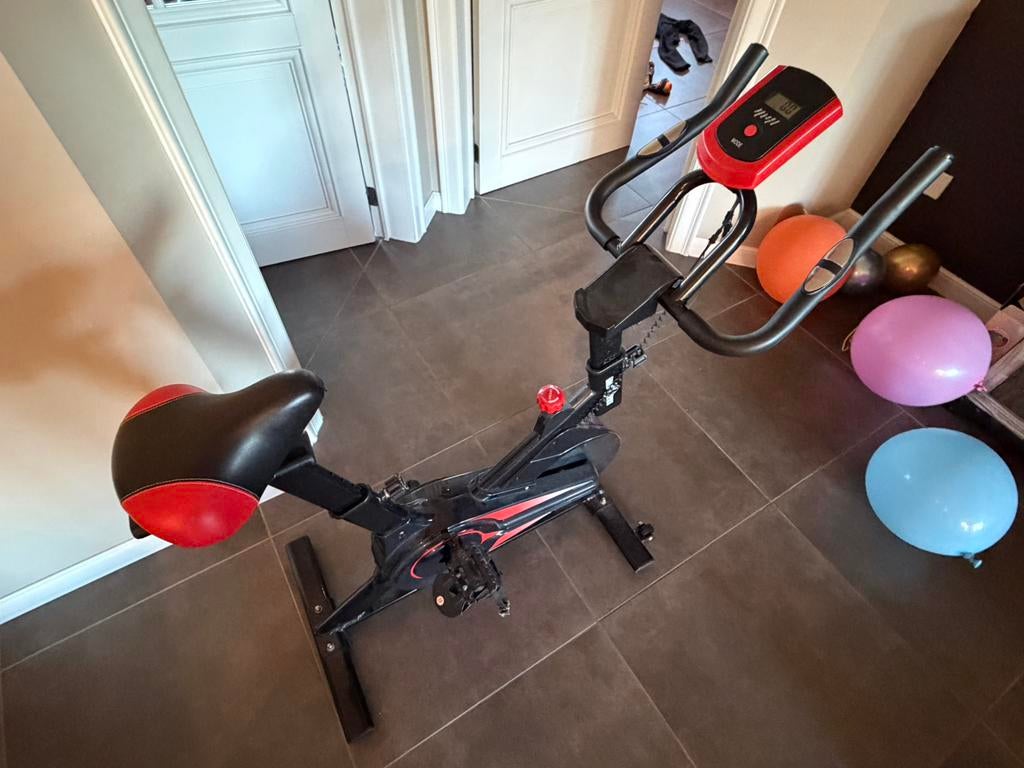 Hometrainer, Sport en Fitness, Ophalen, Zo goed als nieuw, Benen, Hometrainer