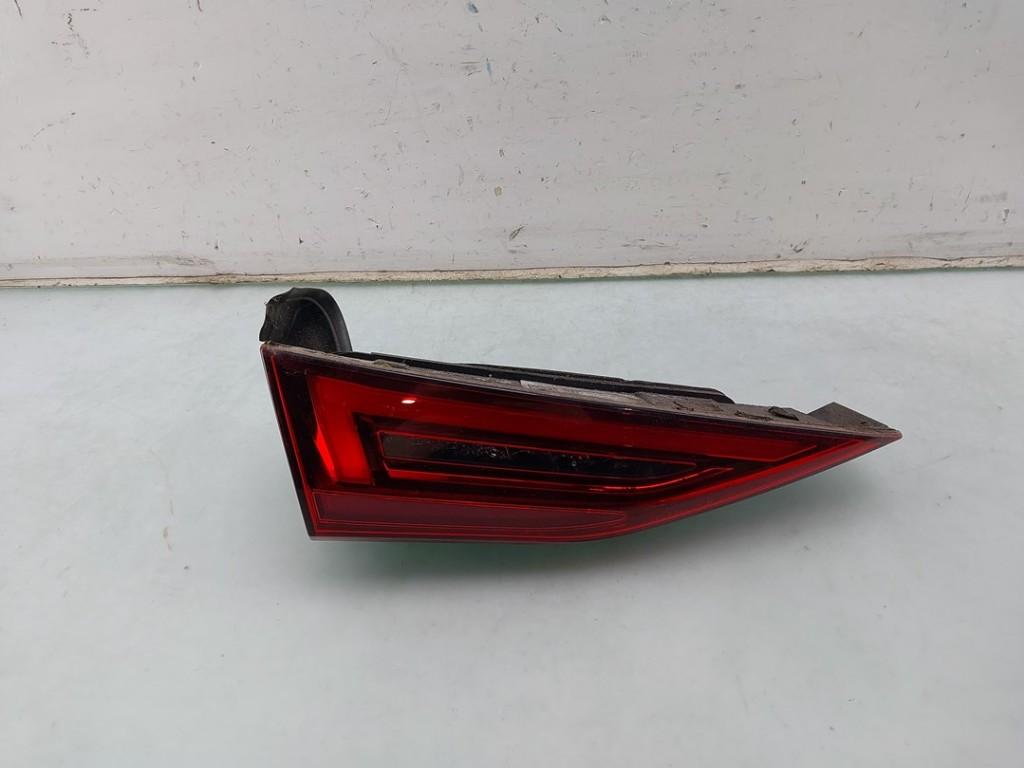 ACHTERLICHT LINKS Audi A3 Sportback (8YA) (|8Y0945307|), Info@audi.de, Audi, Audi AG, Gebruikt