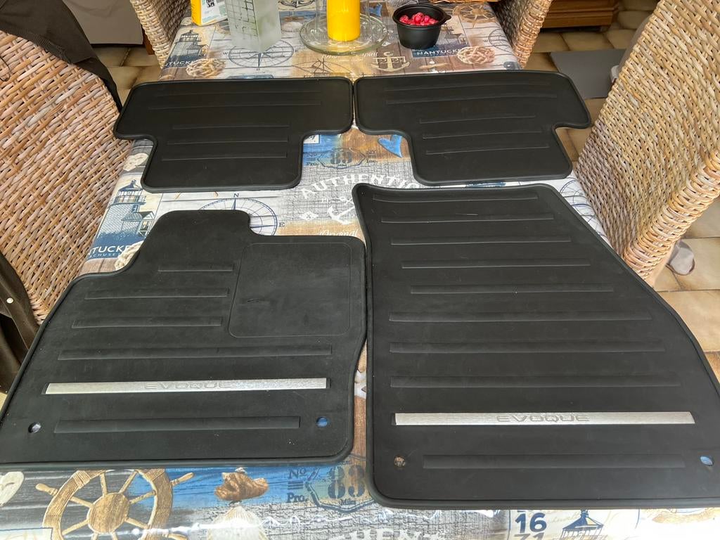 Tapis de sol pour Range Rover Évoque 1 en caoutchouc,epais, Enlèvement, Comme neuf