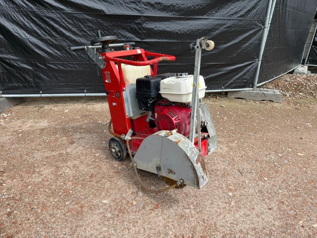 Scie à plancher/scie à béton Paclite à essence, Bricolage & Construction, Outillage | Scies mécaniques, 1200 watts ou plus, 70 mm ou plus