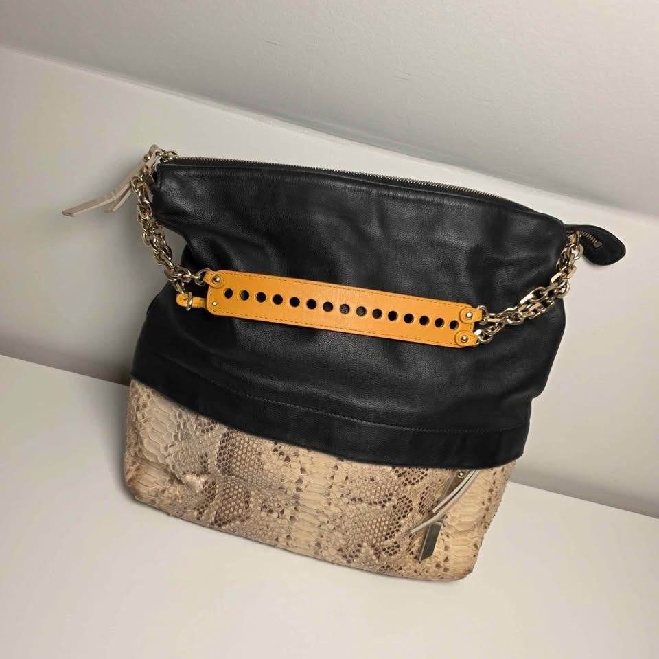 Christian Louboutin "Marianna" Python Hobo Handtas, Ophalen, Zo goed als nieuw, Rood, Handtas