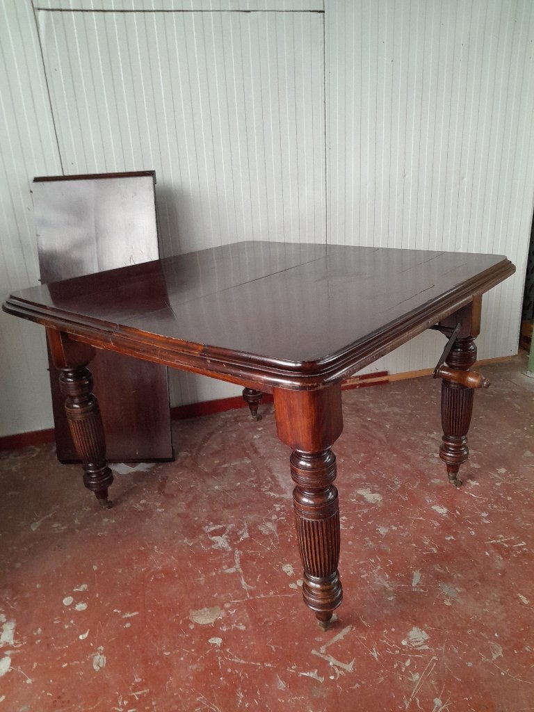 Antiek Brits Vict. Ext. table mahonie op eikenhout 1840-1890, Verzenden