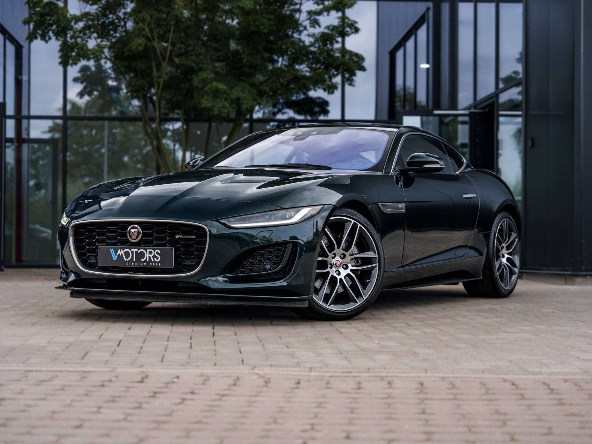 Jaguar F-Type Coupe 2.0 i4 P300 R-Dynamic - British Racing G, Auto's, Automaat, Achterwielaandrijving, Euro 6, 217 g/km
