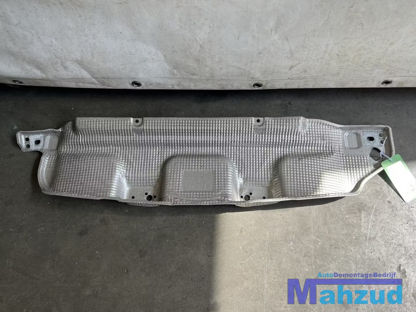 VW GOLF 7 GTE HYBRIDE Hitteschild uitlaat 2012-2021, Auto-onderdelen, Gebruikt, Volkswagen, Volkswagen AG, Vw@volkswagen.de