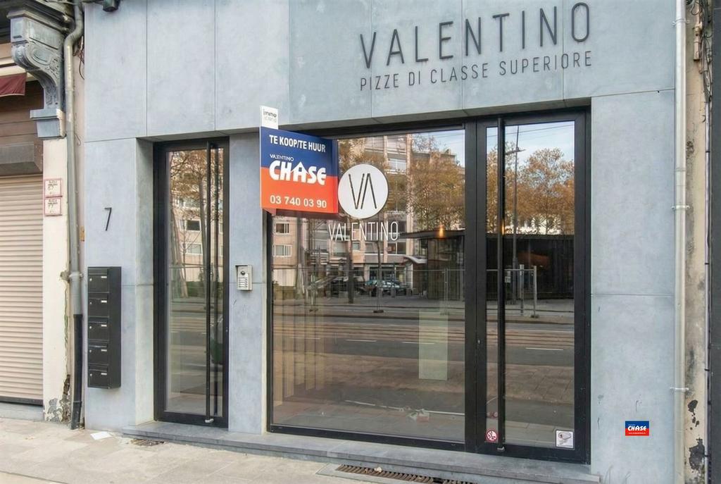 HANDELSPAND OP ZEER GUNSTIGE LIGGING, 150 m², Achat, Espace Horeca
