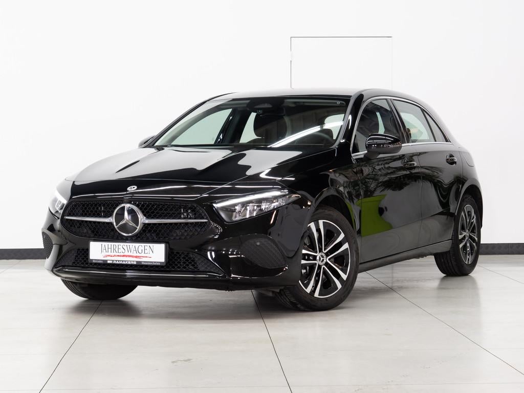 Mercedes-Benz A 250 e Progressive Camera LED Widescreen, Auto's, Gebruikt, Zwart, 4 cilinders, https://public.car-pass.be/vhr/e4e58772-41fd-41ce-b5a0-90e99b0aeab2