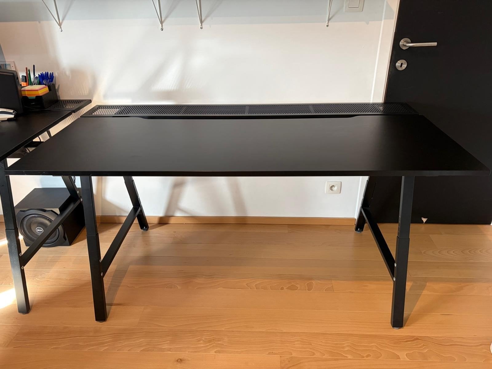 bureau gamer ikea UTESPELARE, Métal, Comme neuf, IKEA, Moderne