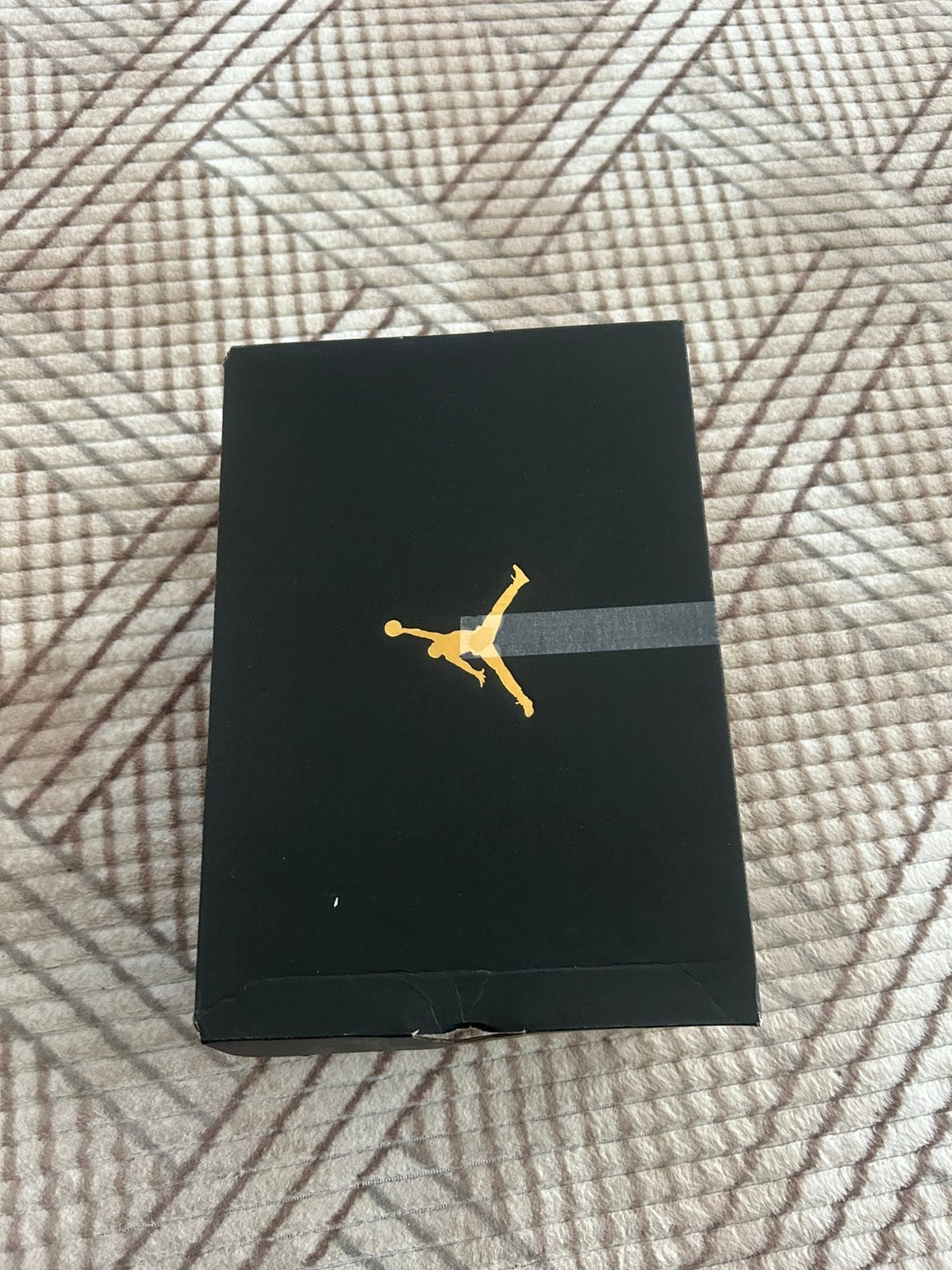 Nike Jordan, Enlèvement, Comme neuf