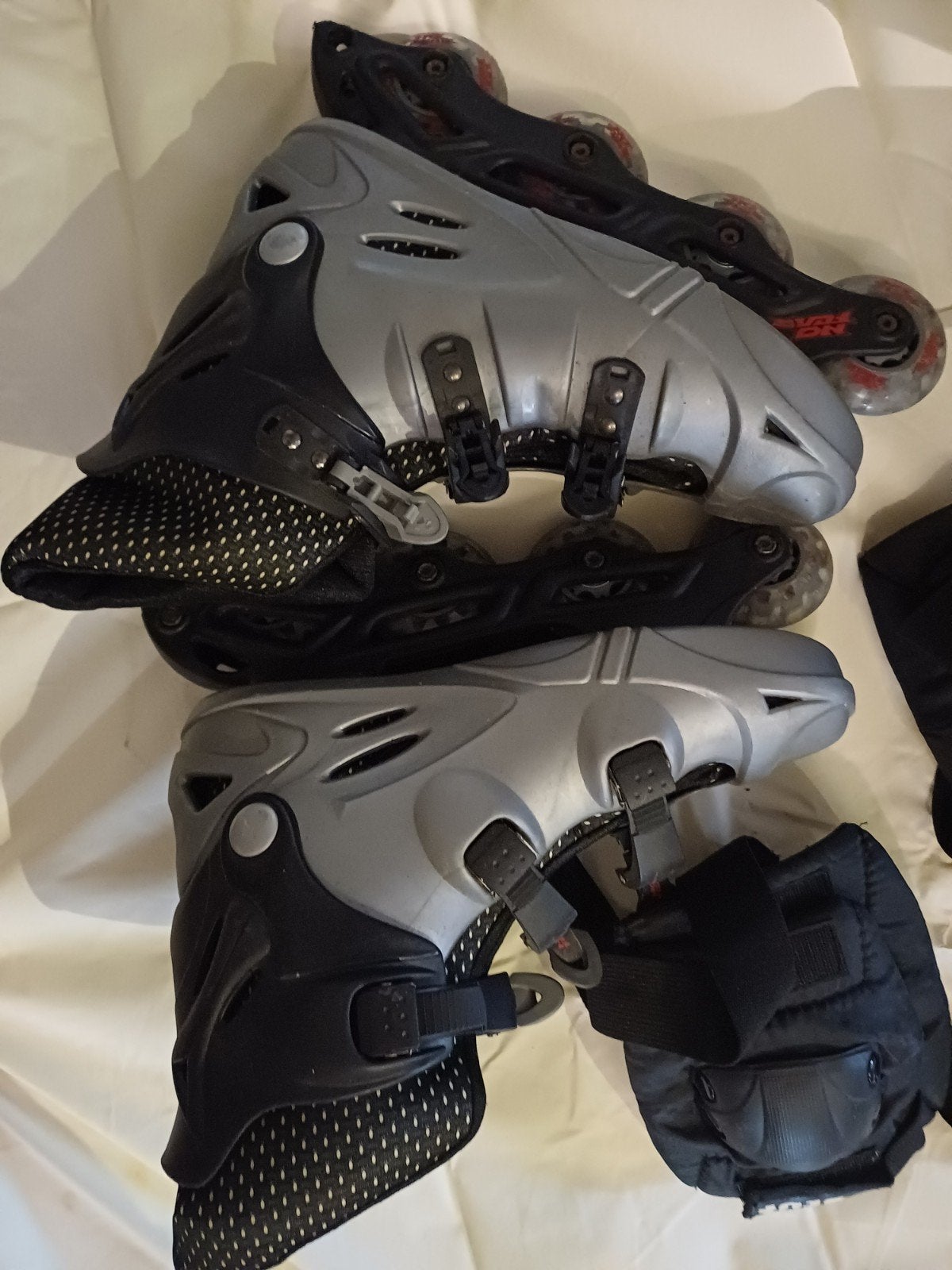 Ensemble pour patins à roulettes, Sports & Fitness, Enlèvement