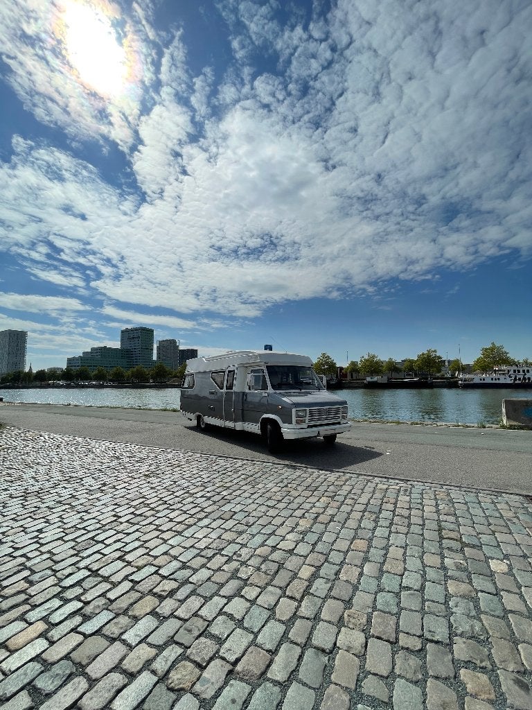 Peugeot Hobby 600 uit 1988, een rijdende eighties-legende, Caravans en Kamperen, Chemisch toilet, Douche, Hobby, Vloeistofverwarming