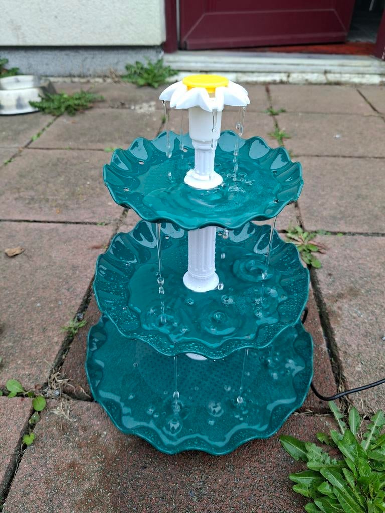 Abreuvoir solaire pour oiseaux, Enlèvement ou Envoi