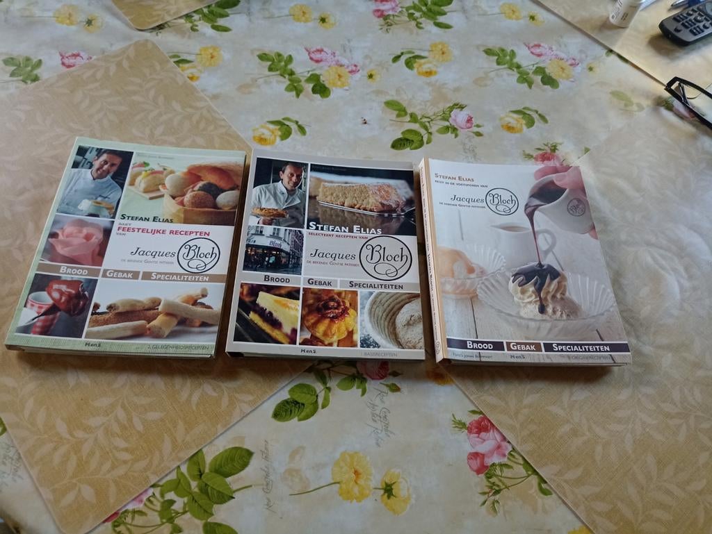 Bakboekjes Stefan Elias, Ophalen