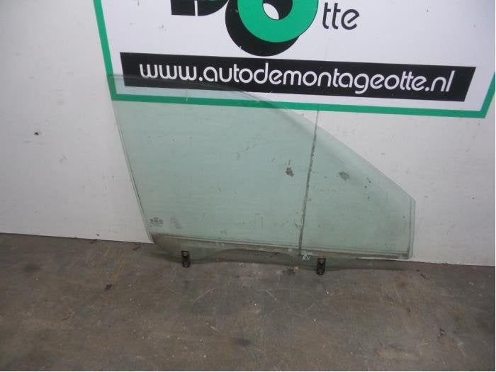 Vitre portière 4portes avant droite d'un Kia Sportage (Spor, Kia, -, Utilisé, -