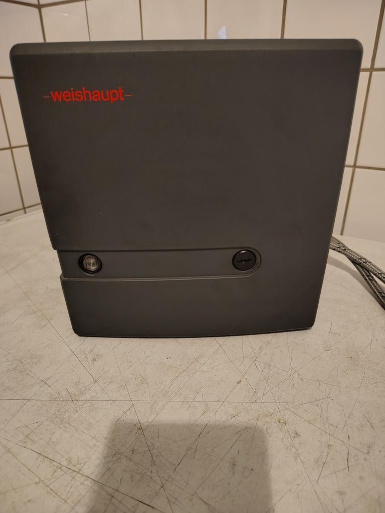 Mazoutbrander Weisshaupt, Doe-het-zelf en Bouw, Ophalen