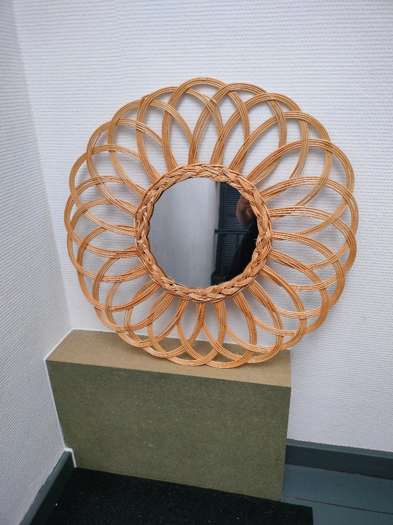 Bloemen spiegel in rotan, Maison & Meubles, Accessoires pour la Maison | Miroirs, Utilisé, 50 à 75 cm, Moins de 100 cm, Autres formes