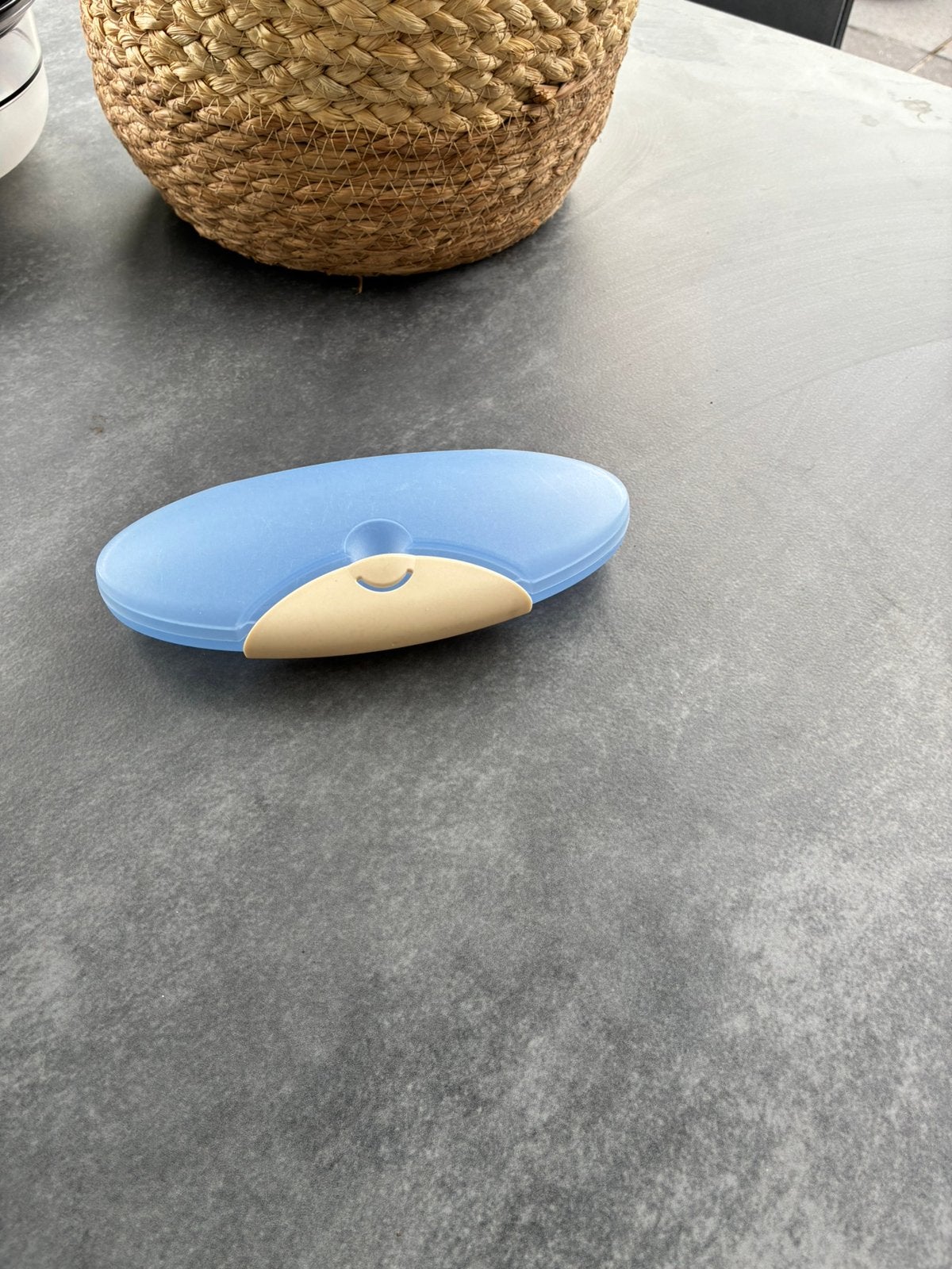 Tupperware brillendoos, Ophalen of Verzenden, Gebruikt