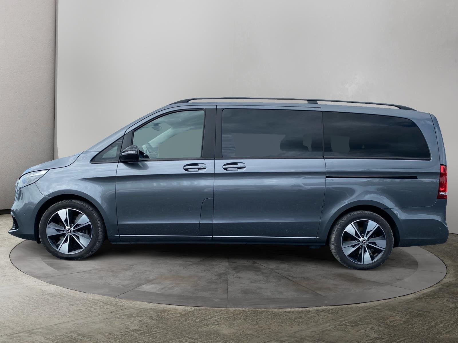 Mercedes-Benz V-klasse 220d Long Avantgarde, Auto's, Automaat, Dealer onderhouden, Gebruikt, 4 cilinders