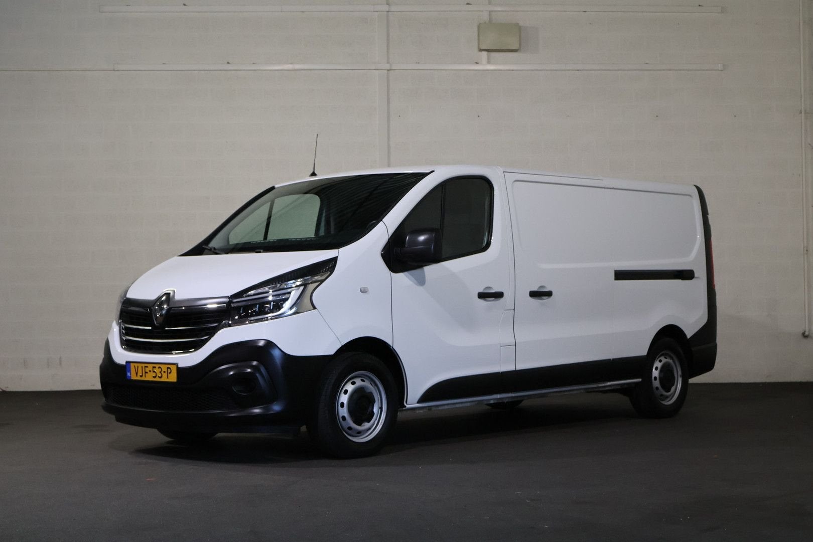 Renault Trafic 2.0 dCi 120pk L2 H1 2x Schuifdeur Airco Navig, Parkeersensor, Renault, Wit, 192 g/km