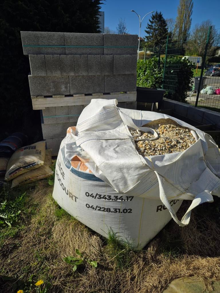Sac de pierre de construction