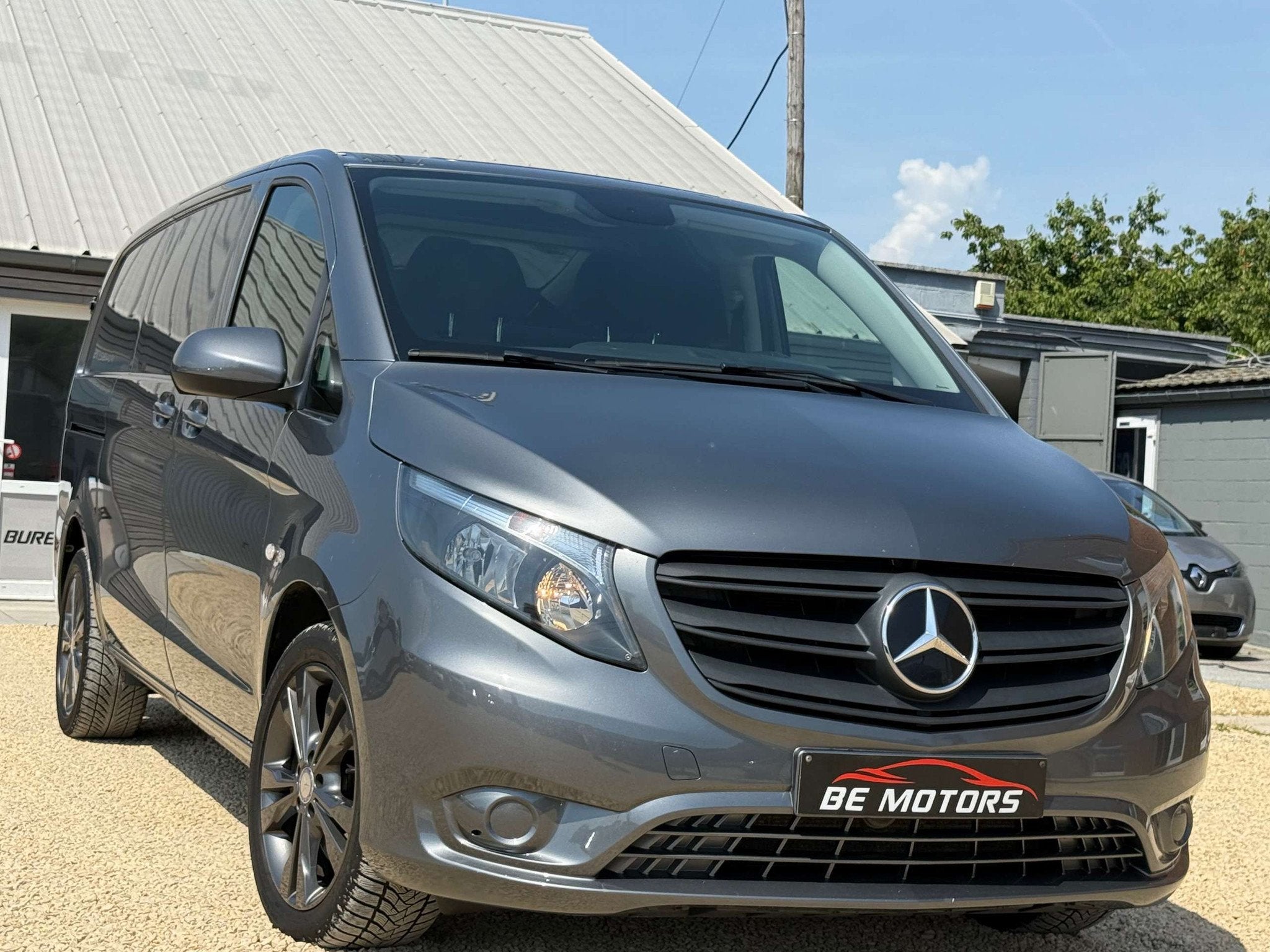 Mercedes-Benz Vito 2.0D 190CV / L2 LONG CHASSIS / TVAC*BTWIN, Auto's, Bestelwagens en Lichte vracht, Automaat, 4 deurs, Gebruikt