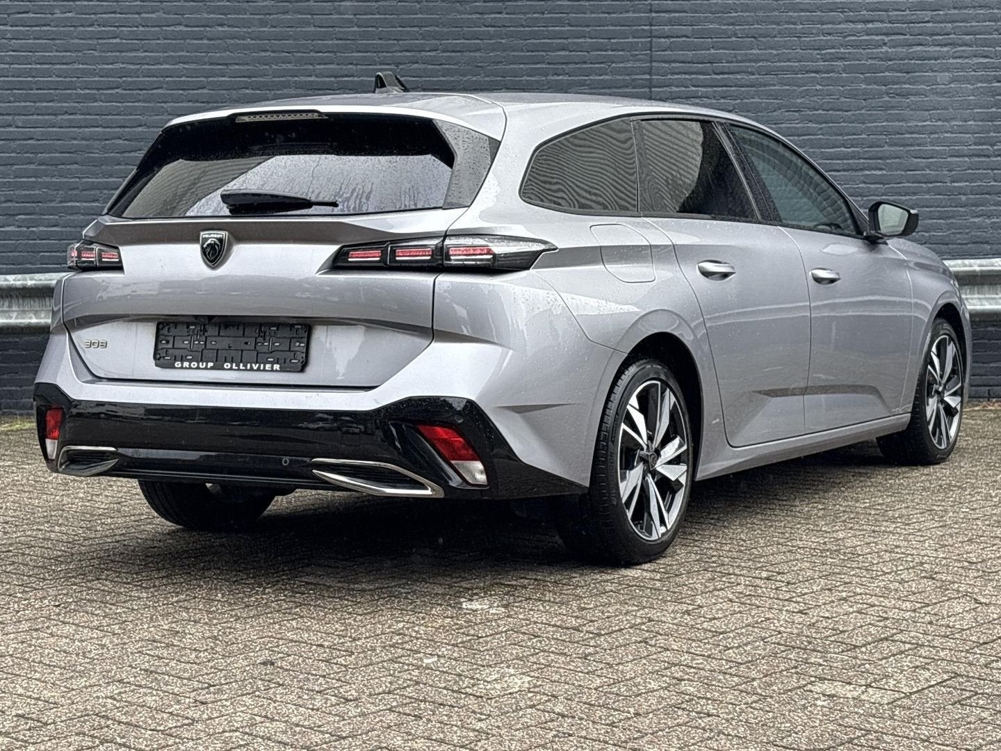 Peugeot 308 SW 1.5 BlueHDi Allure | € 9.900,- NETTO! | Leder, Bedrijf, Parkeersensor, Zilver of Grijs, 95 g/km