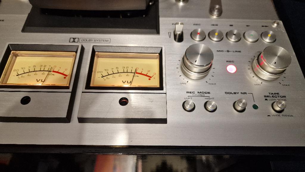 Akai 630 db, TV, Hi-fi & Vidéo, Enlèvement, Magnétophone, Avec bandes