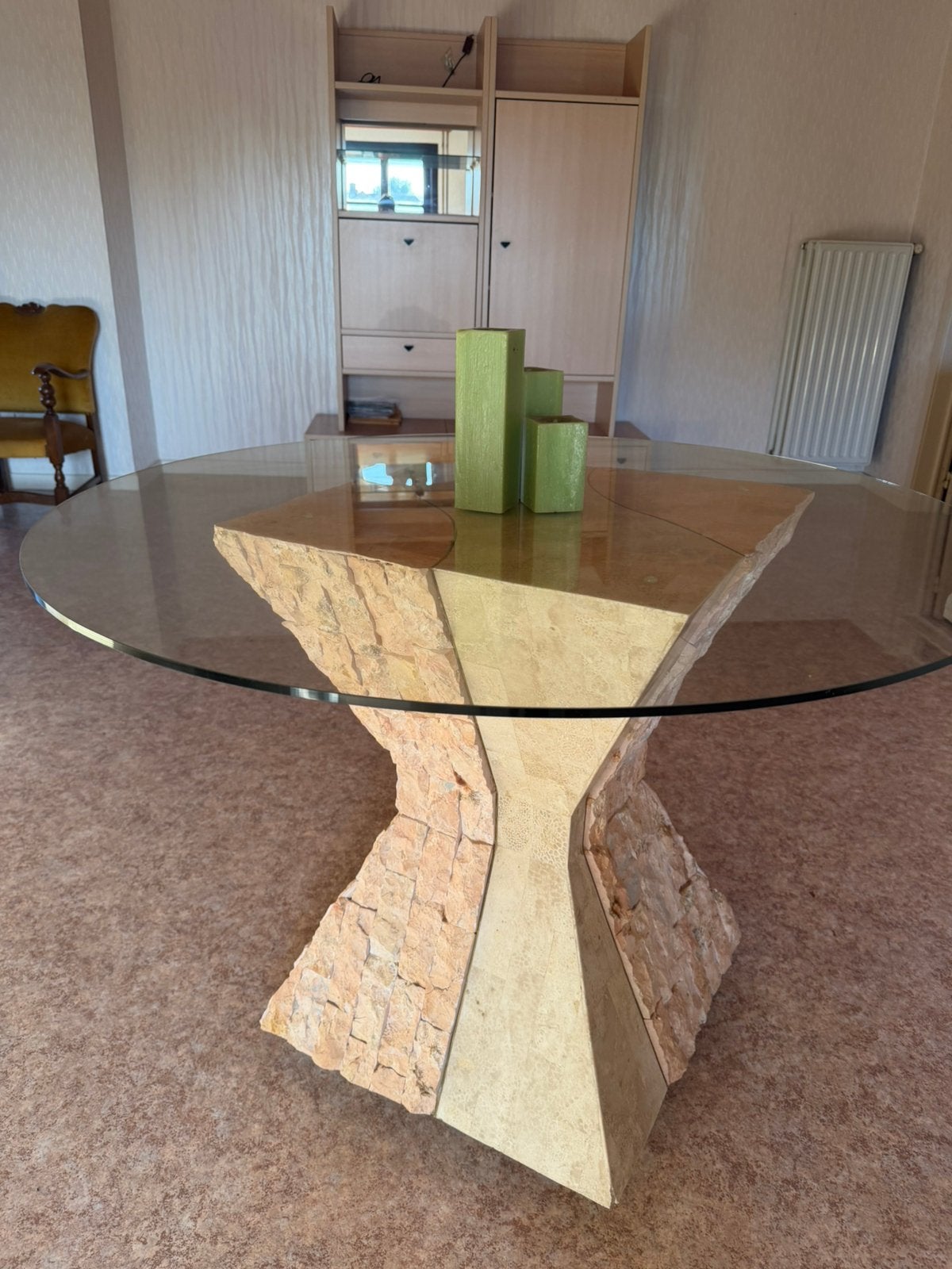Ronde tafel eetplaats stenen voet en glazen blad, Ophalen, Gebruikt