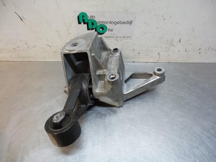 Support moteur d'un Peugeot 407, -, 3 mois de garantie, Utilisé, -