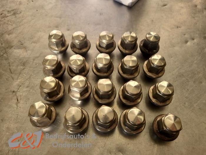 Écrou de roue d'un Ford Transit Connect, -, 3 mois de garantie, -, -