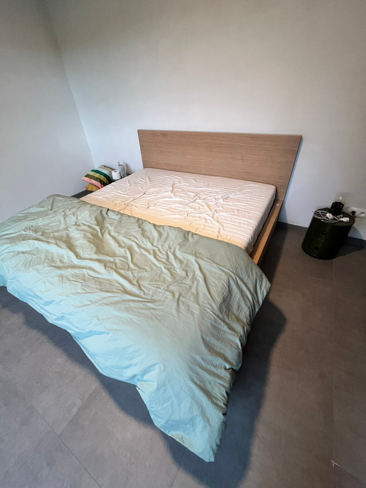 Malm bed 180x200, Huis en Inrichting, Ophalen, Bruin, Tweepersoons, Zo goed als nieuw