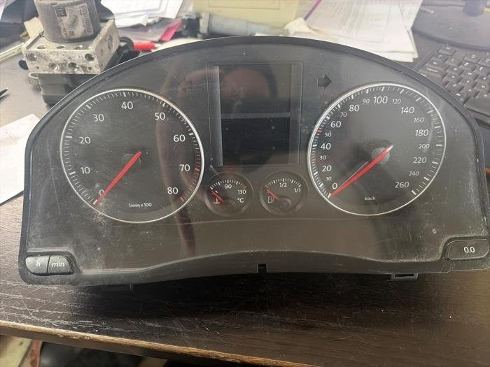 Compteur kilométrique KM d'un Volkswagen Golf Plus, Volkswagen, -, 3 mois de garantie, Utilisé