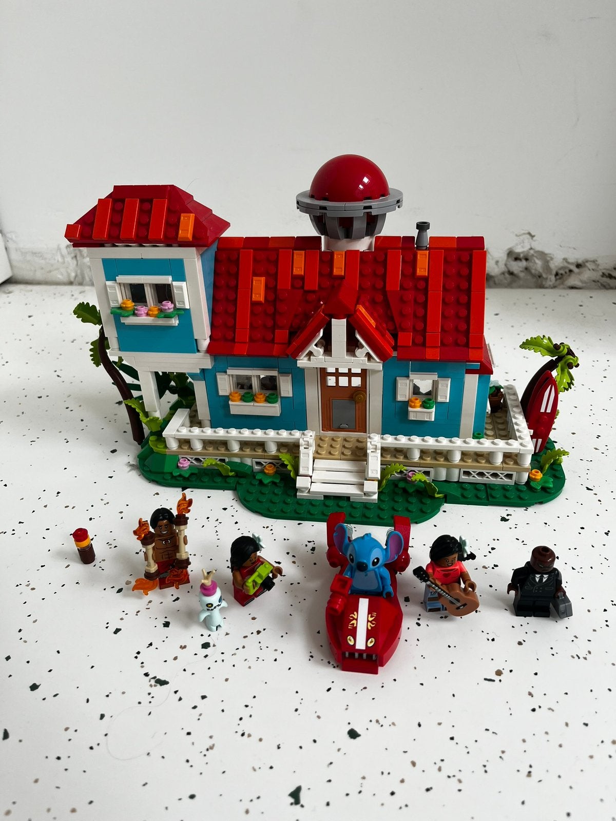 Lego Lilo & Stitch strandhuis - 43268, Kinderen en Baby's, Speelgoed | Duplo en Lego, Ophalen of Verzenden, Zo goed als nieuw
