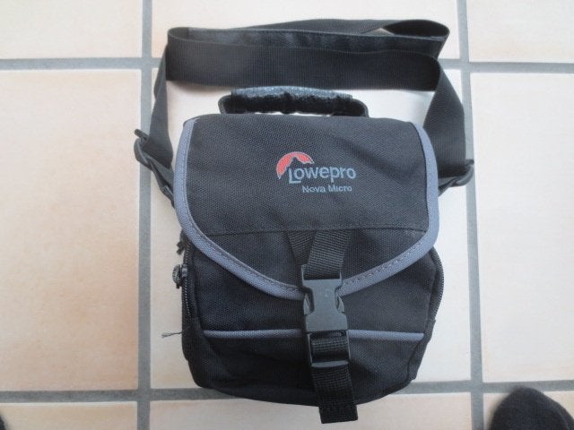 cameratas fototas LOWEPRO Nova Micro, TV, Hi-fi & Vidéo, Enlèvement, Lowepro